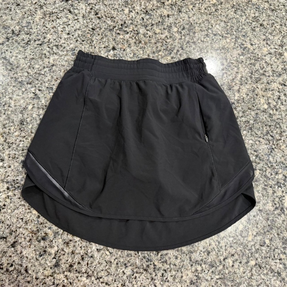 Lululemon Hotty Hot High-Rise Skirt Black W8ADFR Size 4